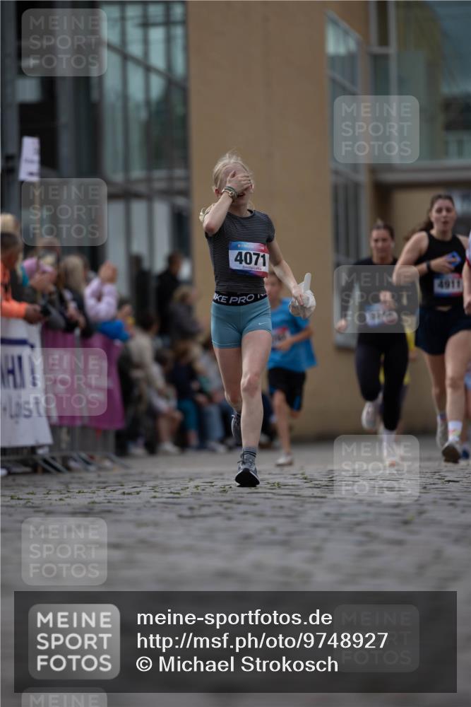 12.06.2026 - Holstenköstenlauf Michael Strokosch http://msf.ph/oto/9748927 12.06.2026 17:57:49 Laufen 4071, 62, 4911 meine-sportfotos.de