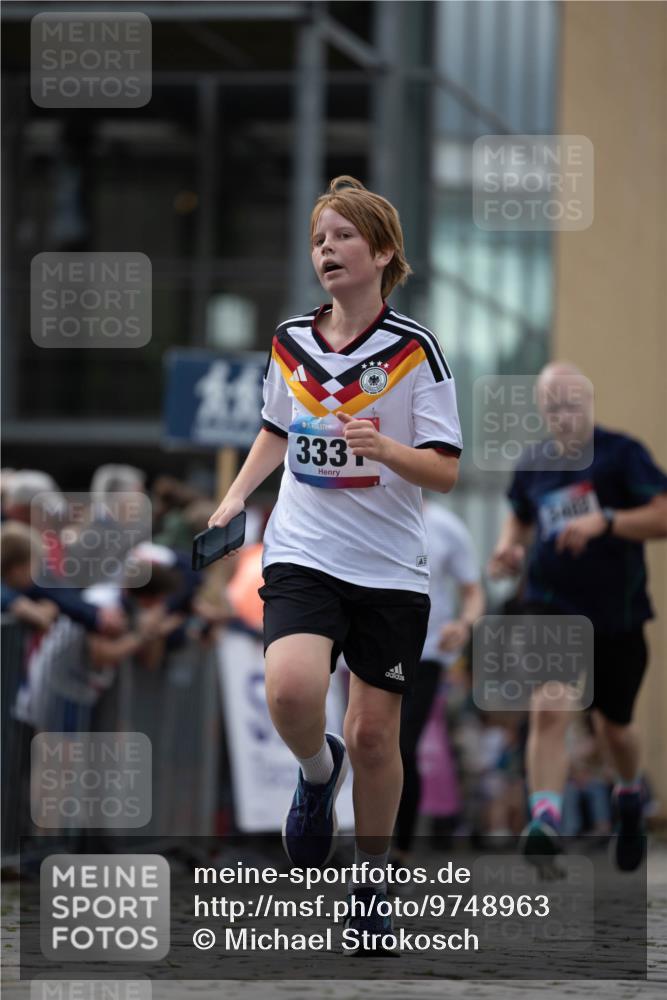 12.06.2026 - Holstenköstenlauf Michael Strokosch http://msf.ph/oto/9748963 12.06.2026 17:58:52 Laufen 333 meine-sportfotos.de