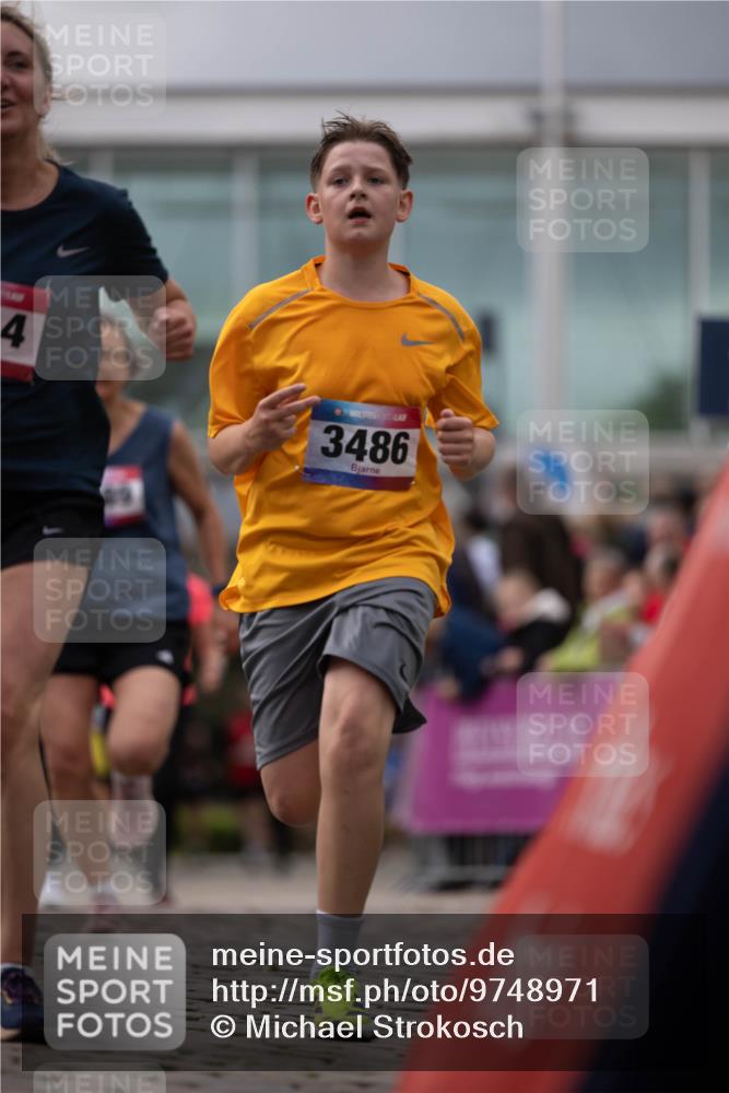 12.06.2026 - Holstenköstenlauf Michael Strokosch http://msf.ph/oto/9748971 12.06.2026 17:59:05 Laufen 4, 3486 meine-sportfotos.de