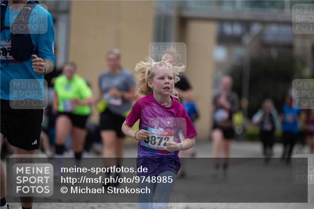 12.06.2026 - Holstenköstenlauf Michael Strokosch http://msf.ph/oto/9748985 12.06.2026 18:05:03 Laufen 687, 36, 3872 meine-sportfotos.de