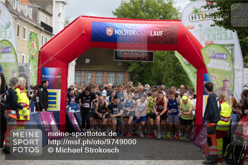 12.06.2026 - Holstenköstenlauf Michael Strokosch http://msf.ph/oto/9749000 12.06.2026 19:00:03 Laufen 4744, 10, 00, 00, 4800, 3246, 4582, 536, 15, 0, 15, 1 meine-sportfotos.de