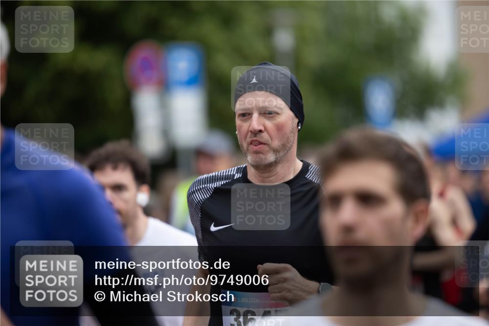 12.06.2026 - Holstenköstenlauf Michael Strokosch http://msf.ph/oto/9749006 12.06.2026 19:00:15 Laufen 36, 36 meine-sportfotos.de