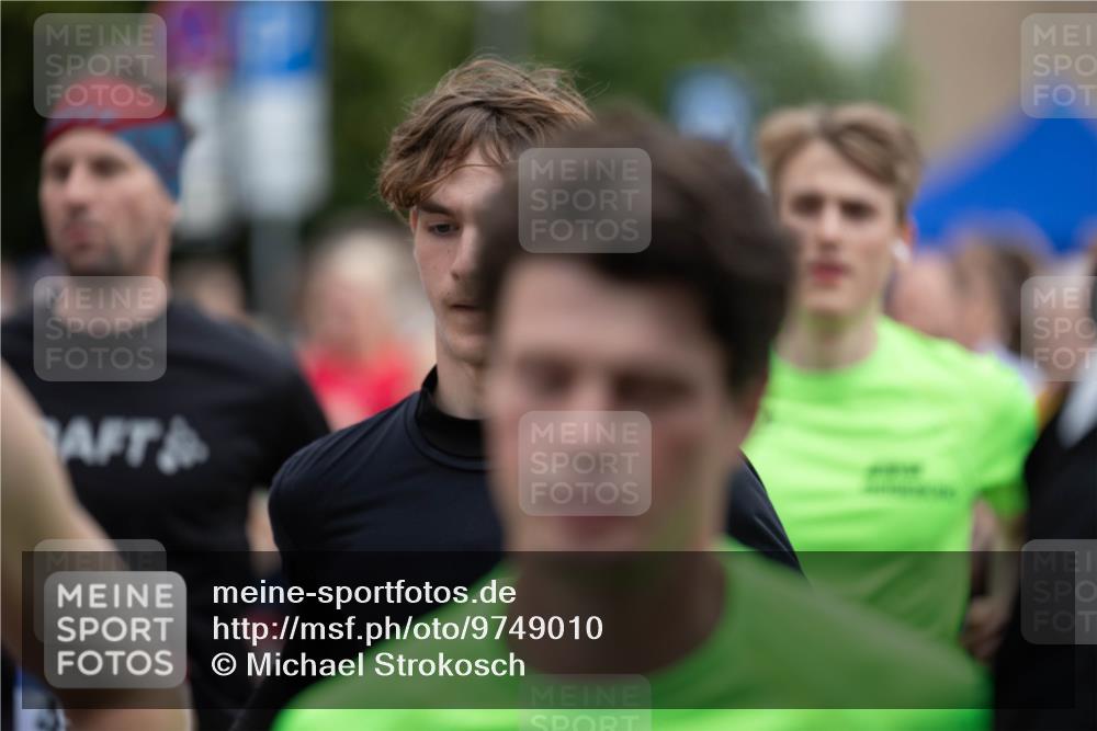 12.06.2026 - Holstenköstenlauf Michael Strokosch http://msf.ph/oto/9749010 12.06.2026 19:00:24 Laufen  meine-sportfotos.de