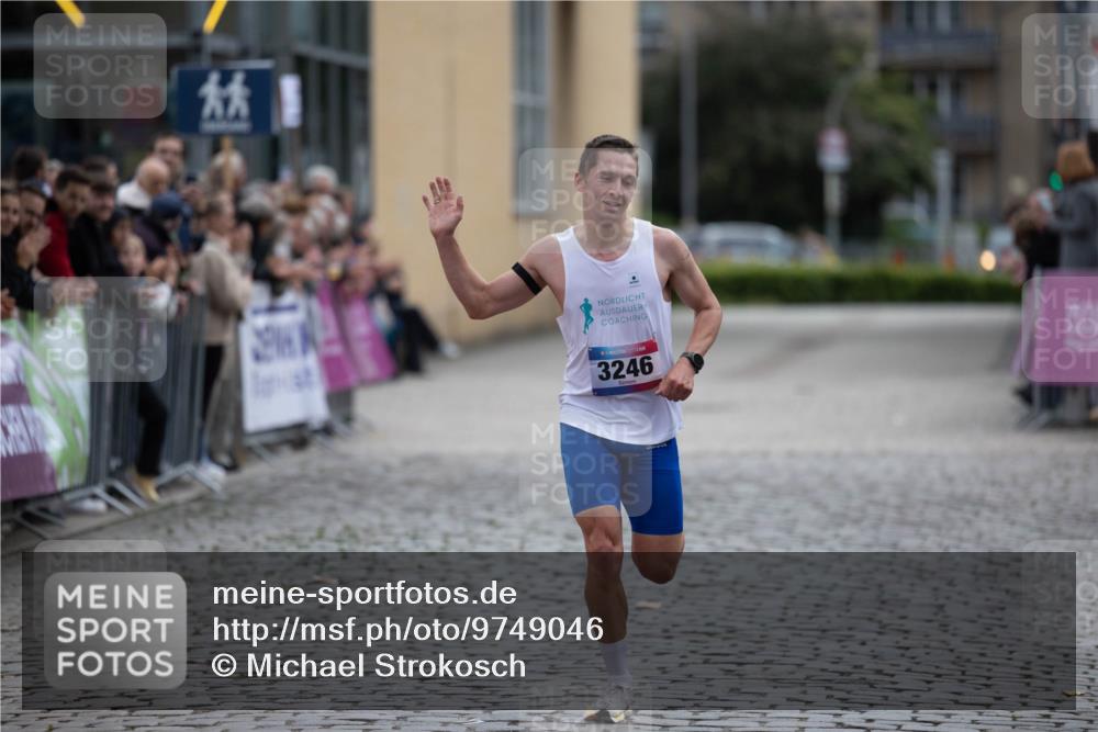 12.06.2026 - Holstenköstenlauf Michael Strokosch http://msf.ph/oto/9749046 12.06.2026 19:33:19 Laufen 3246 meine-sportfotos.de