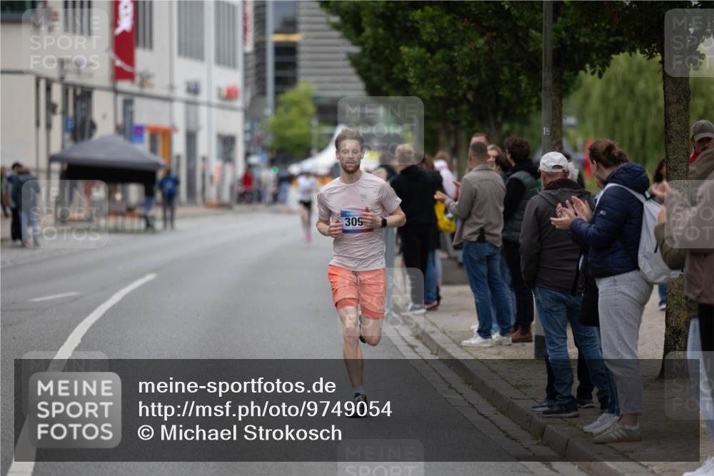 12.06.2026 - Holstenköstenlauf Michael Strokosch http://msf.ph/oto/9749054 12.06.2026 19:35:22 Laufen 309, 15 meine-sportfotos.de