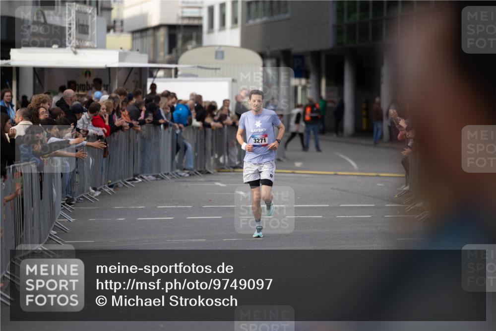12.06.2026 - Holstenköstenlauf Michael Strokosch http://msf.ph/oto/9749097 12.06.2026 19:38:43 Laufen 3271 meine-sportfotos.de