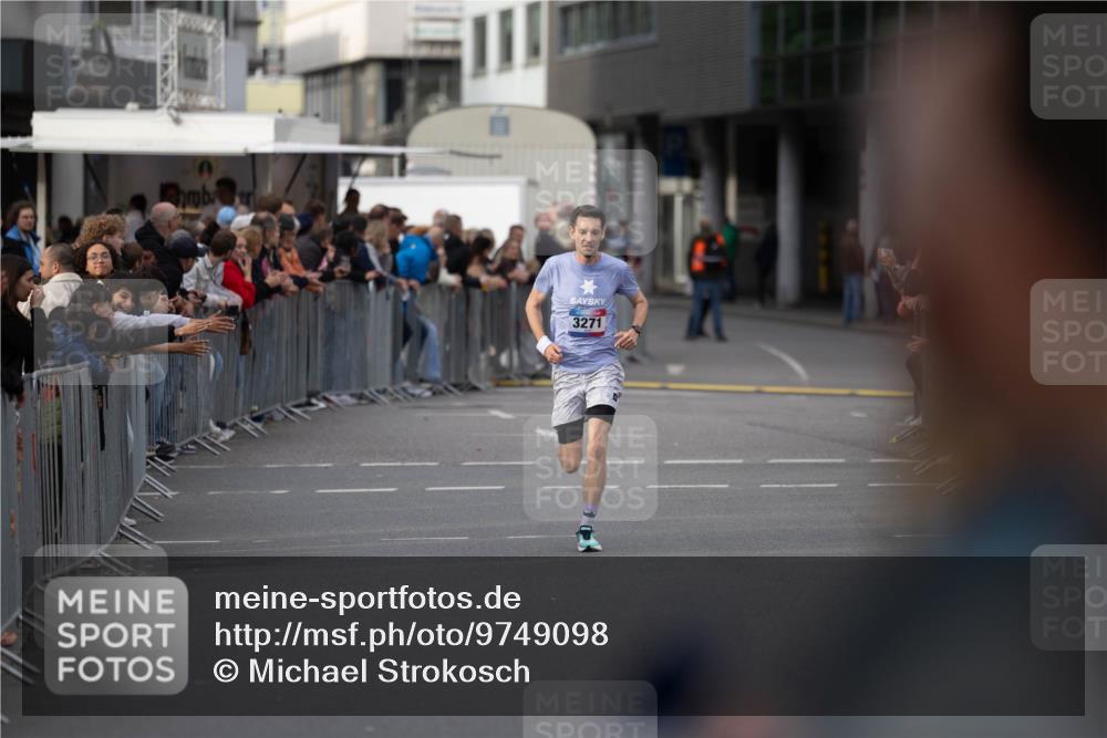 12.06.2026 - Holstenköstenlauf Michael Strokosch http://msf.ph/oto/9749098 12.06.2026 19:38:44 Laufen 3271 meine-sportfotos.de