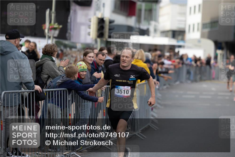12.06.2026 - Holstenköstenlauf Michael Strokosch http://msf.ph/oto/9749107 12.06.2026 19:39:11 Laufen 2015, 176, 3510 meine-sportfotos.de