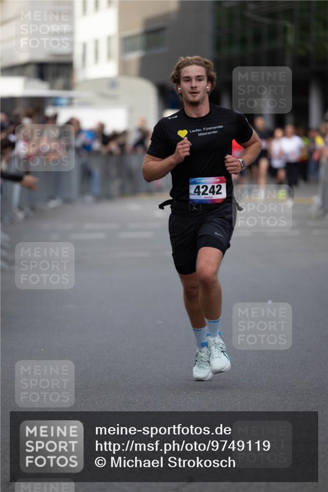 12.06.2026 - Holstenköstenlauf Michael Strokosch http://msf.ph/oto/9749119 12.06.2026 19:39:24 Laufen 4242, 111 meine-sportfotos.de