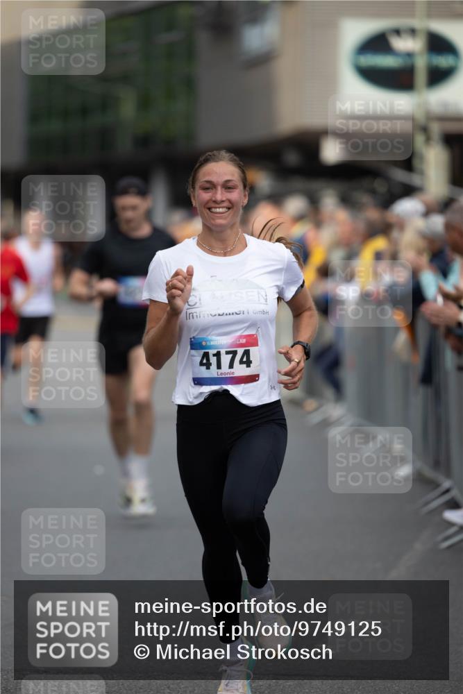 12.06.2026 - Holstenköstenlauf Michael Strokosch http://msf.ph/oto/9749125 12.06.2026 19:39:32 Laufen 36, 4174 meine-sportfotos.de