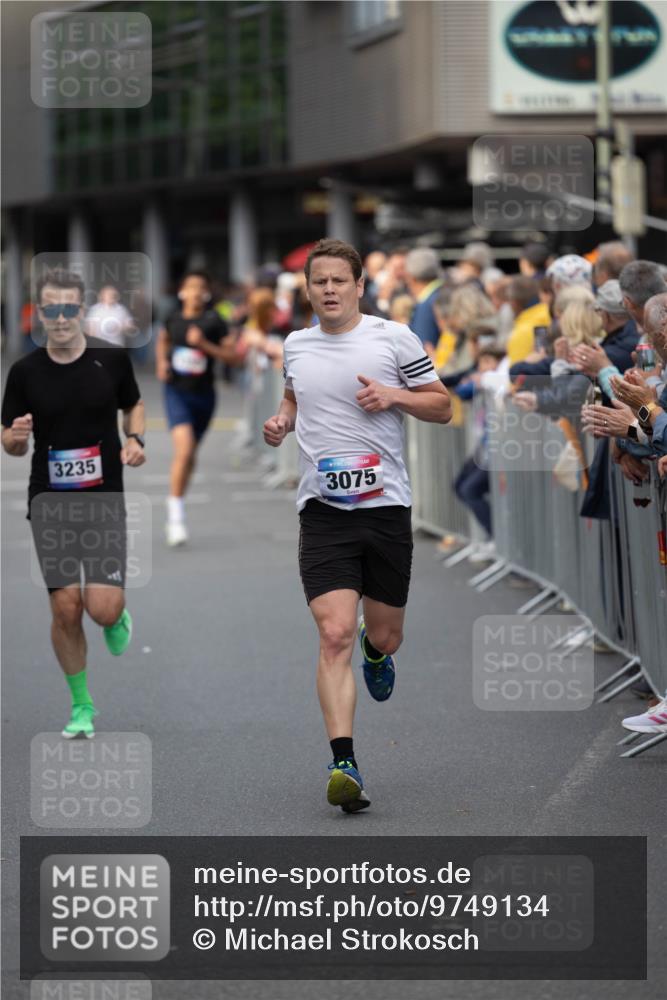 12.06.2026 - Holstenköstenlauf Michael Strokosch http://msf.ph/oto/9749134 12.06.2026 19:39:50 Laufen 3235, 3075 meine-sportfotos.de