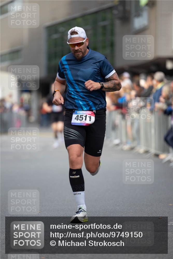 12.06.2026 - Holstenköstenlauf Michael Strokosch http://msf.ph/oto/9749150 12.06.2026 19:40:18 Laufen 36, 4511 meine-sportfotos.de