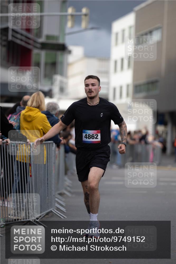 12.06.2026 - Holstenköstenlauf Michael Strokosch http://msf.ph/oto/9749152 12.06.2026 19:40:23 Laufen 4862, 111 meine-sportfotos.de