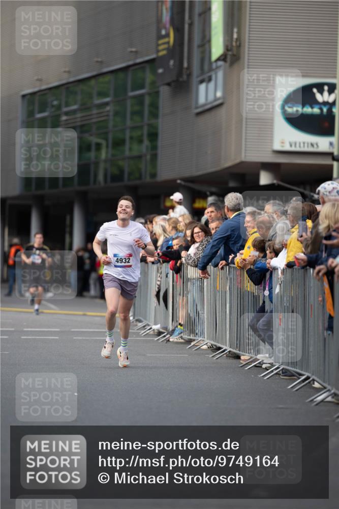 12.06.2026 - Holstenköstenlauf Michael Strokosch http://msf.ph/oto/9749164 12.06.2026 19:40:39 Laufen 4932 meine-sportfotos.de