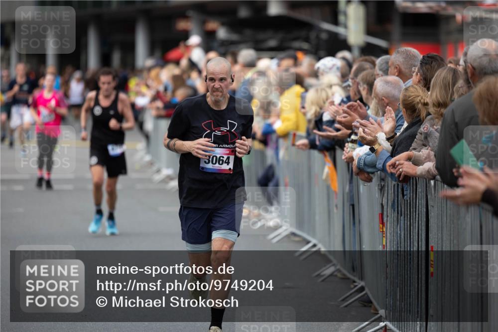 12.06.2026 - Holstenköstenlauf Michael Strokosch http://msf.ph/oto/9749204 12.06.2026 19:42:07 Laufen 3064 meine-sportfotos.de