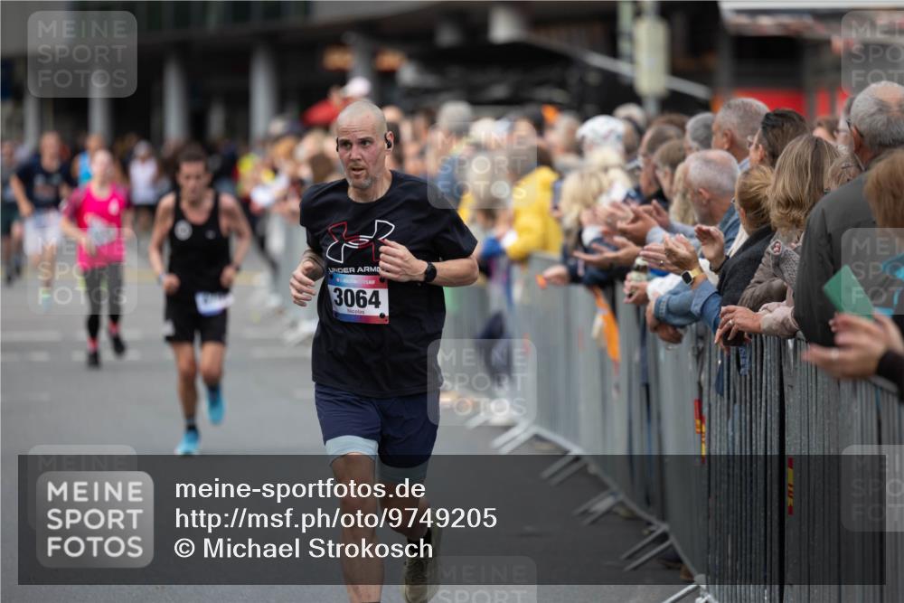 12.06.2026 - Holstenköstenlauf Michael Strokosch http://msf.ph/oto/9749205 12.06.2026 19:42:07 Laufen 3064 meine-sportfotos.de