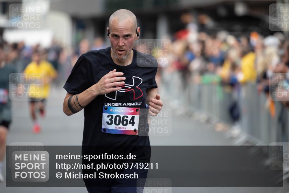 12.06.2026 - Holstenköstenlauf Michael Strokosch http://msf.ph/oto/9749211 12.06.2026 19:42:09 Laufen 36, 3064 meine-sportfotos.de