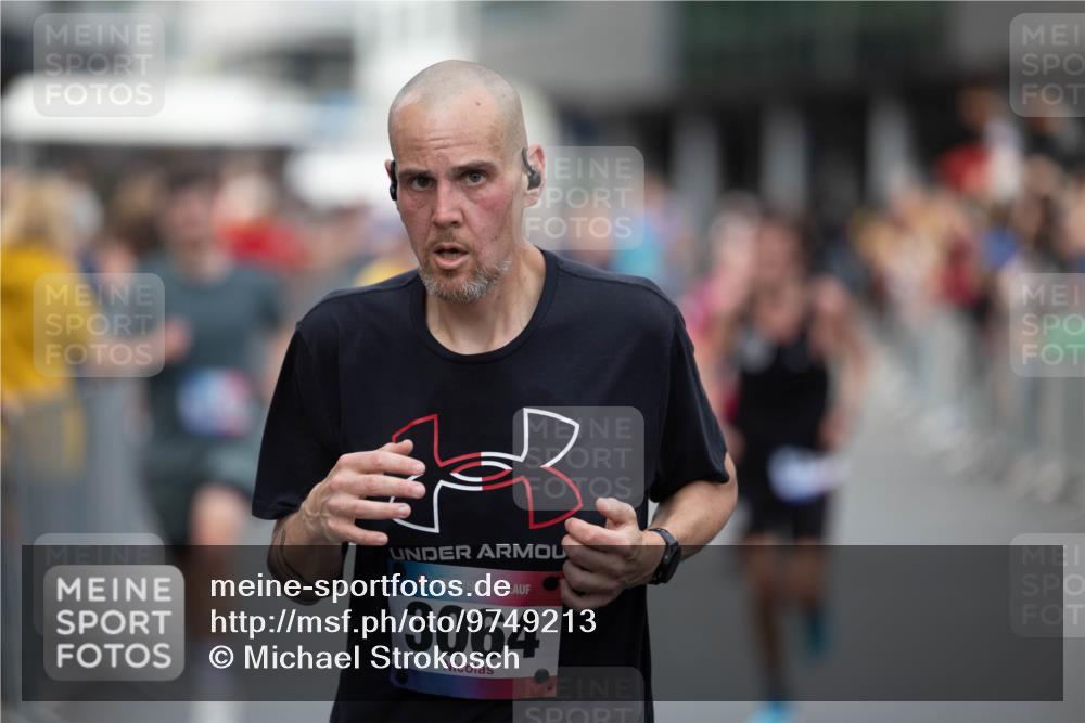 12.06.2026 - Holstenköstenlauf Michael Strokosch http://msf.ph/oto/9749213 12.06.2026 19:42:09 Laufen 36, 3064 meine-sportfotos.de