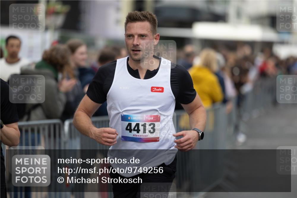 12.06.2026 - Holstenköstenlauf Michael Strokosch http://msf.ph/oto/9749256 12.06.2026 19:44:06 Laufen 36, 4413 meine-sportfotos.de