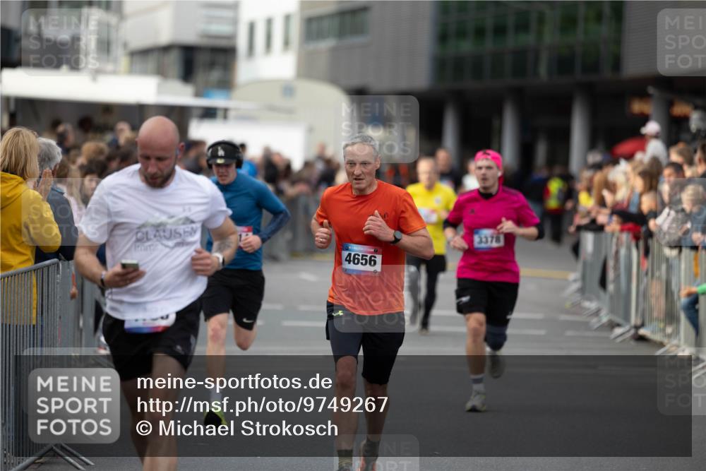 12.06.2026 - Holstenköstenlauf Michael Strokosch http://msf.ph/oto/9749267 12.06.2026 19:44:15 Laufen 4656, 3378 meine-sportfotos.de