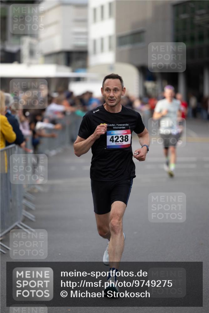 12.06.2026 - Holstenköstenlauf Michael Strokosch http://msf.ph/oto/9749275 12.06.2026 19:44:24 Laufen 4238 meine-sportfotos.de
