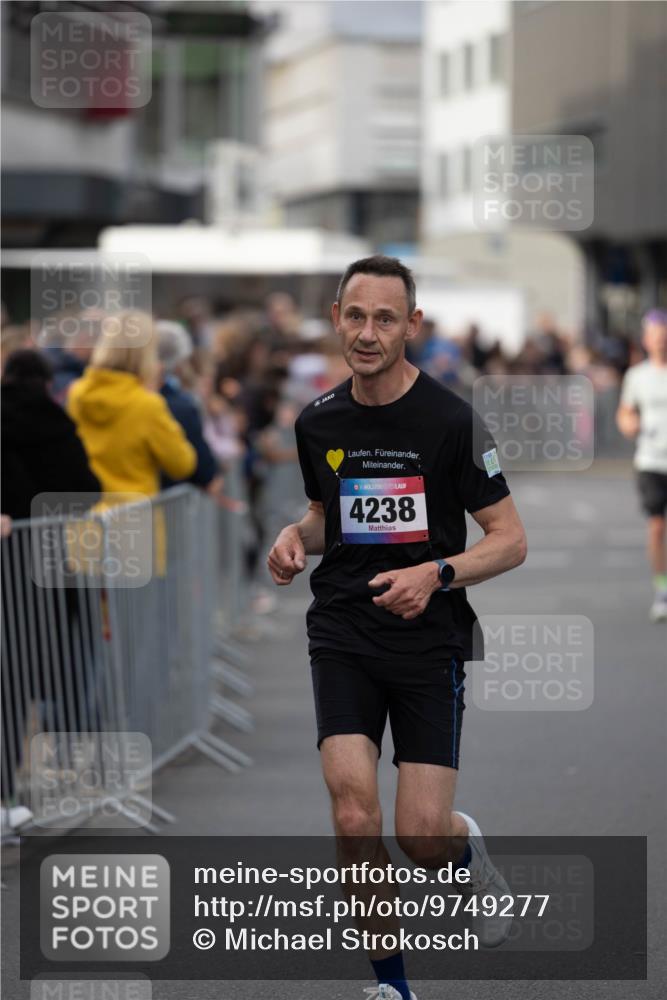 12.06.2026 - Holstenköstenlauf Michael Strokosch http://msf.ph/oto/9749277 12.06.2026 19:44:24 Laufen 36, 4238 meine-sportfotos.de