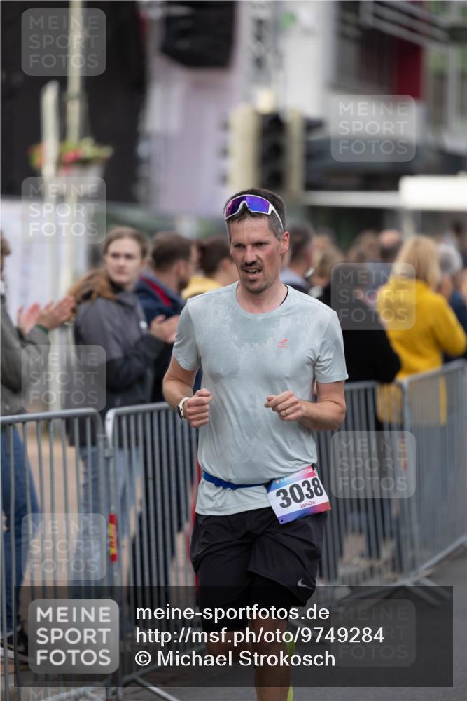 12.06.2026 - Holstenköstenlauf Michael Strokosch http://msf.ph/oto/9749284 12.06.2026 19:44:30 Laufen 36, 3038 meine-sportfotos.de