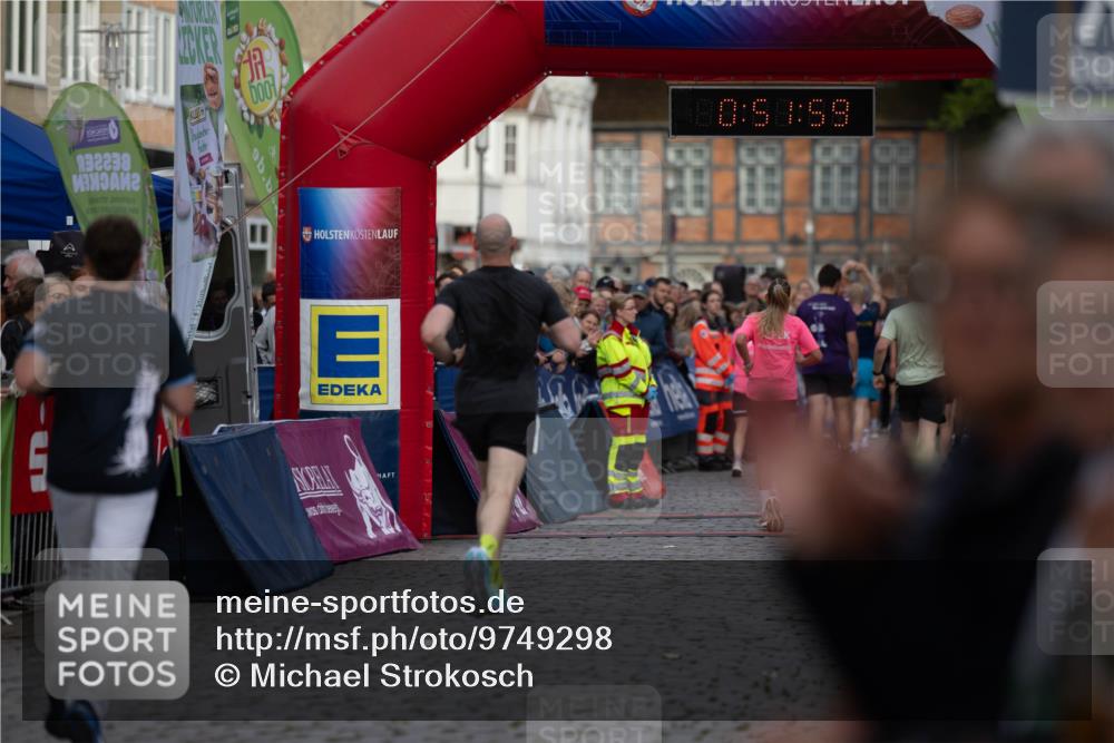 12.06.2026 - Holstenköstenlauf Michael Strokosch http://msf.ph/oto/9749298 12.06.2026 19:52:02 Laufen 132298, 10, 51, 59 meine-sportfotos.de