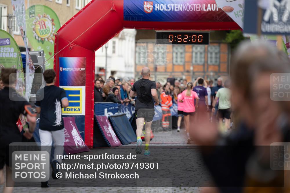 12.06.2026 - Holstenköstenlauf Michael Strokosch http://msf.ph/oto/9749301 12.06.2026 19:52:03 Laufen 2298, 600, 100, 52, 00 meine-sportfotos.de