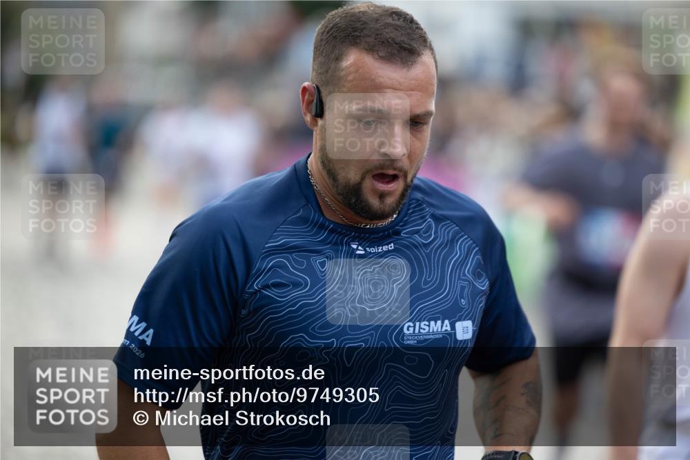 12.06.2026 - Holstenköstenlauf Michael Strokosch http://msf.ph/oto/9749305 12.06.2026 19:52:59 Laufen 2026 meine-sportfotos.de