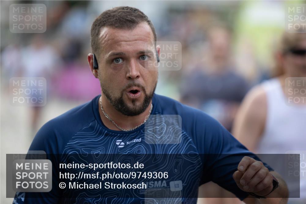 12.06.2026 - Holstenköstenlauf Michael Strokosch http://msf.ph/oto/9749306 12.06.2026 19:52:59 Laufen  meine-sportfotos.de