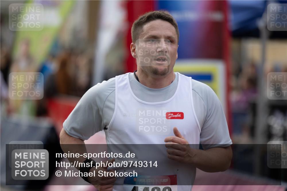 12.06.2026 - Holstenköstenlauf Michael Strokosch http://msf.ph/oto/9749314 12.06.2026 19:53:05 Laufen 36 meine-sportfotos.de