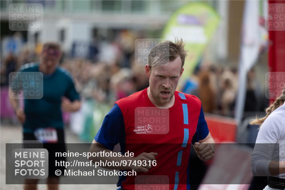 12.06.2026 - Holstenköstenlauf Michael Strokosch http://msf.ph/oto/9749316 12.06.2026 19:53:07 Laufen  meine-sportfotos.de