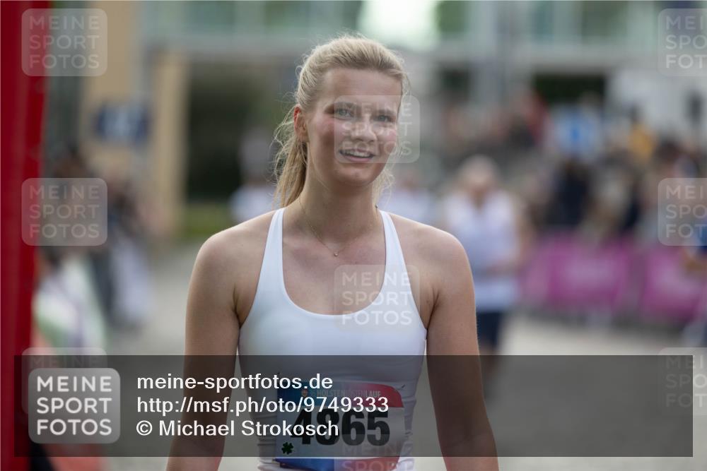 12.06.2026 - Holstenköstenlauf Michael Strokosch http://msf.ph/oto/9749333 12.06.2026 19:53:15 Laufen 36, 4865 meine-sportfotos.de
