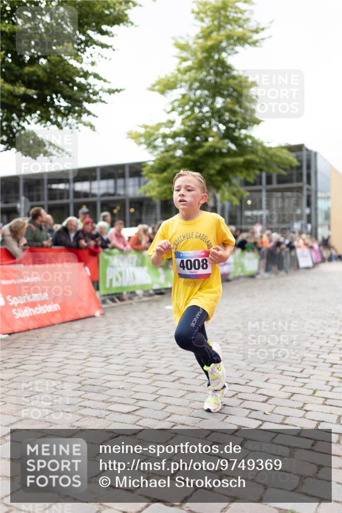 12.06.2026 - Holstenköstenlauf Michael Strokosch http://msf.ph/oto/9749369 12.06.2026 17:56:20 Laufen 36, 4008 meine-sportfotos.de