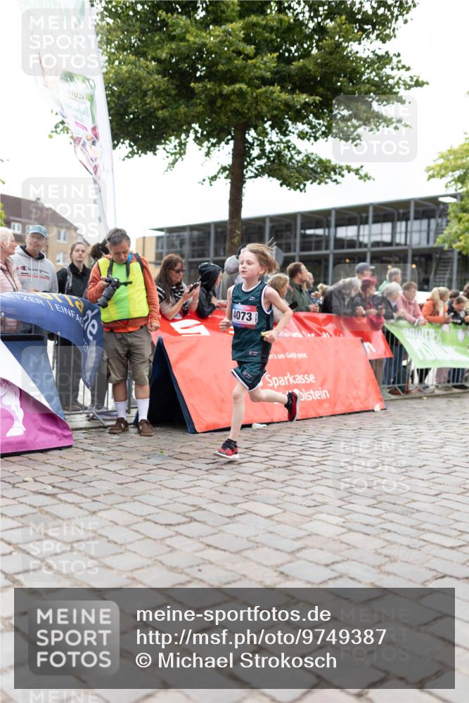 12.06.2026 - Holstenköstenlauf Michael Strokosch http://msf.ph/oto/9749387 12.06.2026 17:56:41 Laufen 4073 meine-sportfotos.de