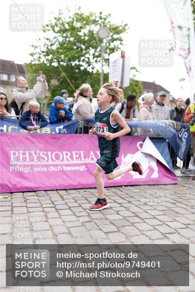 12.06.2026 - Holstenköstenlauf Michael Strokosch http://msf.ph/oto/9749401 12.06.2026 17:56:41 Laufen 73, 19 meine-sportfotos.de