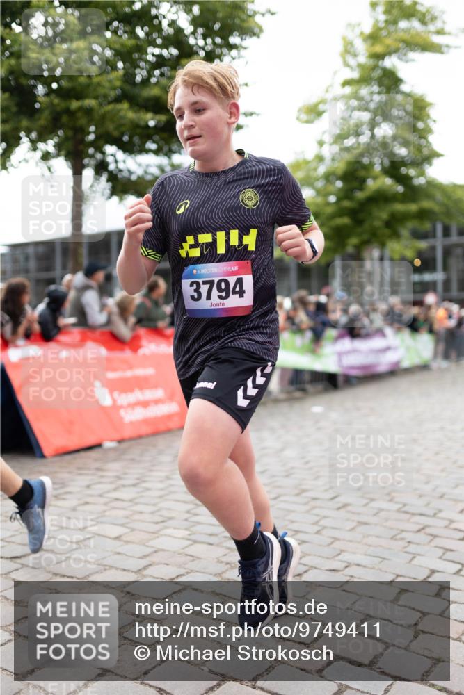 12.06.2026 - Holstenköstenlauf Michael Strokosch http://msf.ph/oto/9749411 12.06.2026 17:56:45 Laufen 36, 3794 meine-sportfotos.de