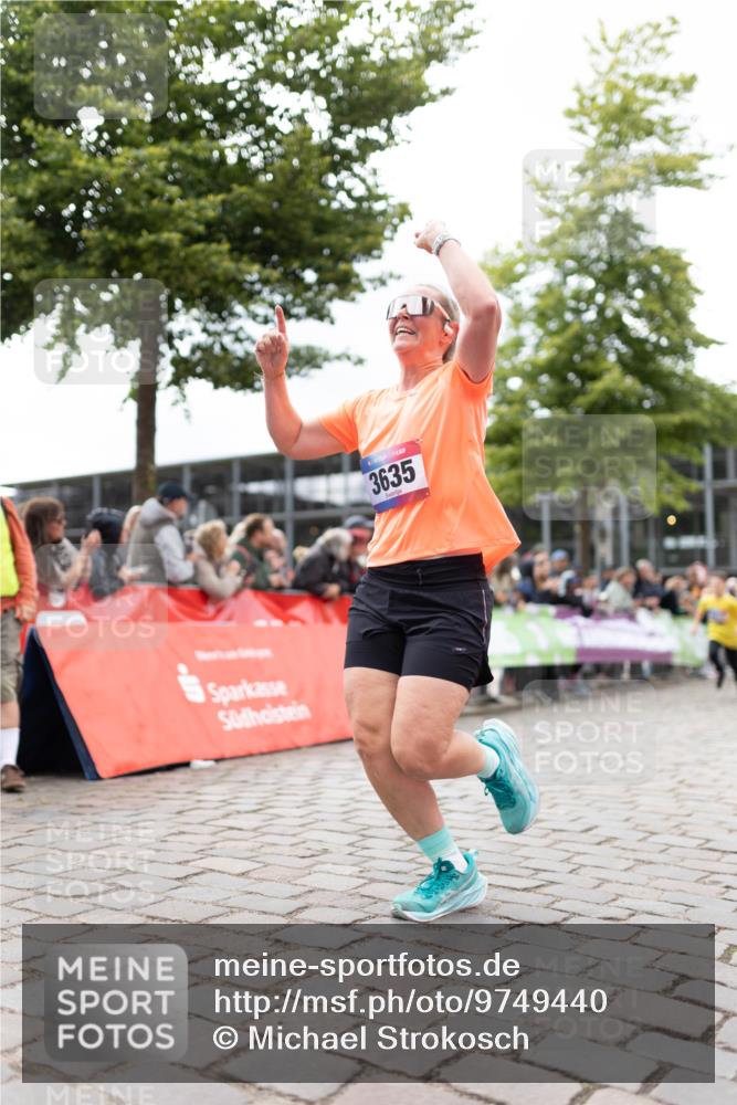 12.06.2026 - Holstenköstenlauf Michael Strokosch http://msf.ph/oto/9749440 12.06.2026 17:57:10 Laufen 3635 meine-sportfotos.de