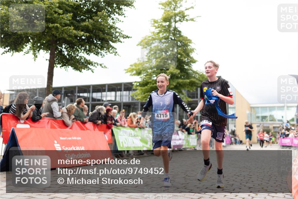 12.06.2026 - Holstenköstenlauf Michael Strokosch http://msf.ph/oto/9749452 12.06.2026 17:57:21 Laufen 4715 meine-sportfotos.de