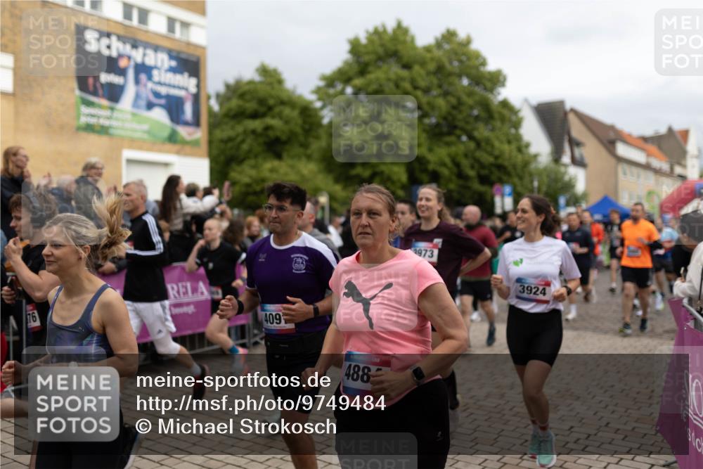 12.06.2026 - Holstenköstenlauf Michael Strokosch http://msf.ph/oto/9749484 12.06.2026 19:02:06 Laufen 07, 409, 488, 973, 3924 meine-sportfotos.de