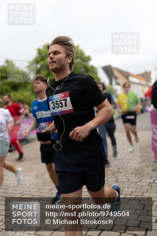 12.06.2026 - Holstenköstenlauf Michael Strokosch http://msf.ph/oto/9749504 12.06.2026 19:02:22 Laufen 32, 3557 meine-sportfotos.de