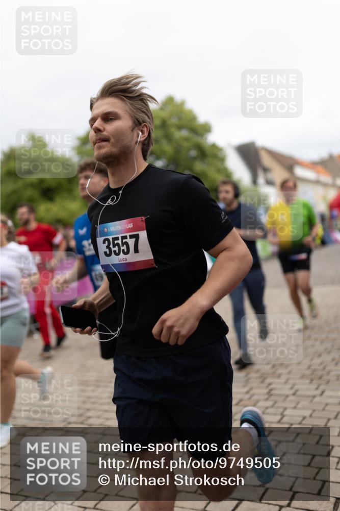 12.06.2026 - Holstenköstenlauf Michael Strokosch http://msf.ph/oto/9749505 12.06.2026 19:02:22 Laufen 36, 3557 meine-sportfotos.de