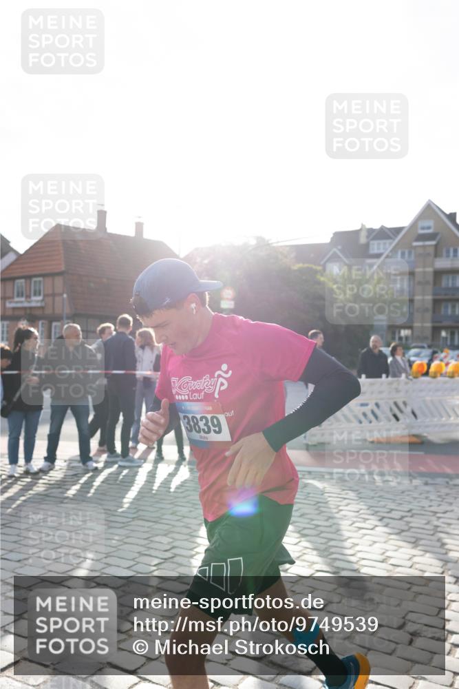12.06.2026 - Holstenköstenlauf Michael Strokosch http://msf.ph/oto/9749539 12.06.2026 19:50:01 Laufen 3839 meine-sportfotos.de
