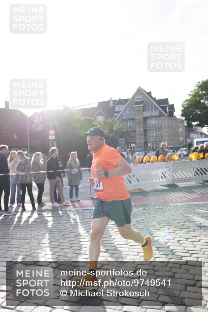 12.06.2026 - Holstenköstenlauf Michael Strokosch http://msf.ph/oto/9749541 12.06.2026 19:50:02 Laufen 107 meine-sportfotos.de