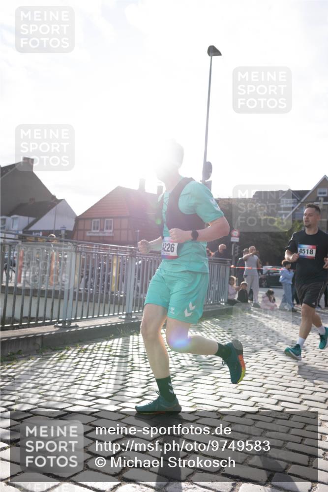 12.06.2026 - Holstenköstenlauf Michael Strokosch http://msf.ph/oto/9749583 12.06.2026 19:50:29 Laufen 1226, 4518 meine-sportfotos.de
