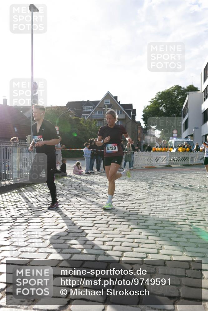 12.06.2026 - Holstenköstenlauf Michael Strokosch http://msf.ph/oto/9749591 12.06.2026 19:50:38 Laufen 4599, 4720 meine-sportfotos.de