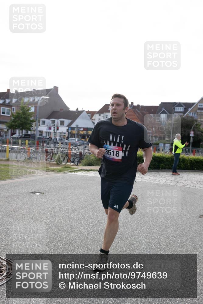 12.06.2026 - Holstenköstenlauf Michael Strokosch http://msf.ph/oto/9749639 12.06.2026 19:51:17 Laufen 3518 meine-sportfotos.de