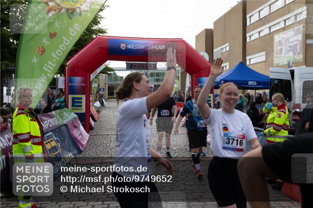 12.06.2026 - Holstenköstenlauf Michael Strokosch http://msf.ph/oto/9749652 12.06.2026 19:54:14 Laufen 3474, 3670, 3716 meine-sportfotos.de