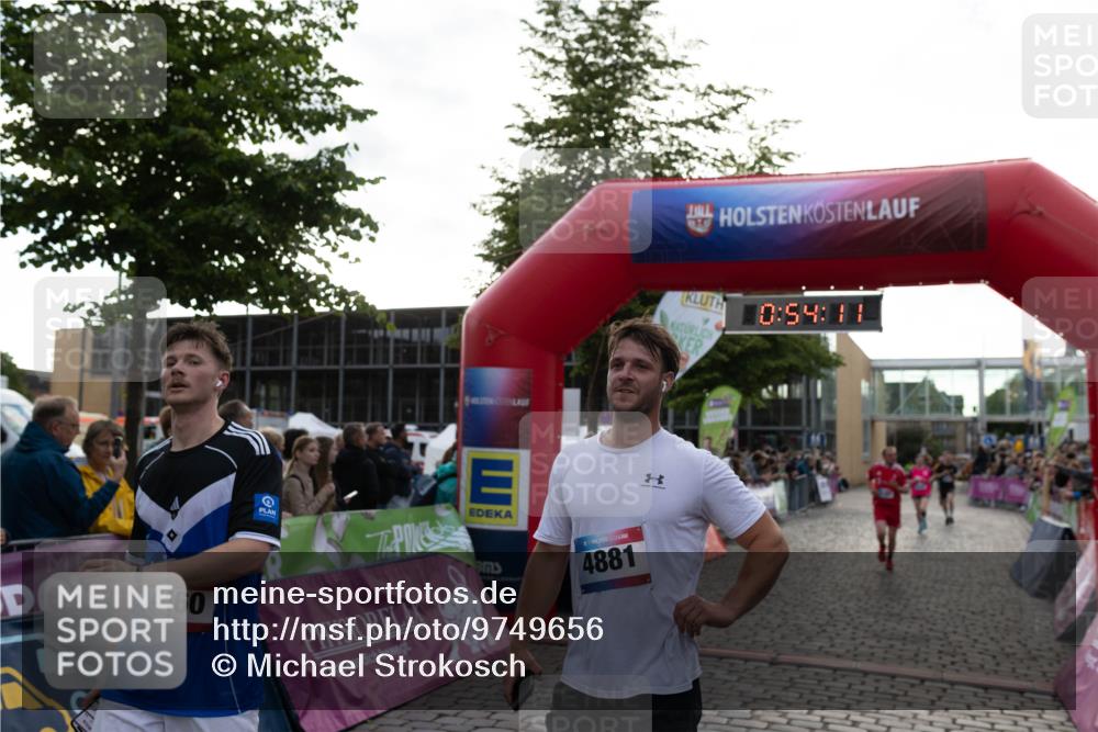 12.06.2026 - Holstenköstenlauf Michael Strokosch http://msf.ph/oto/9749656 12.06.2026 19:54:27 Laufen 4460, 4881, 10, 54, 11 meine-sportfotos.de